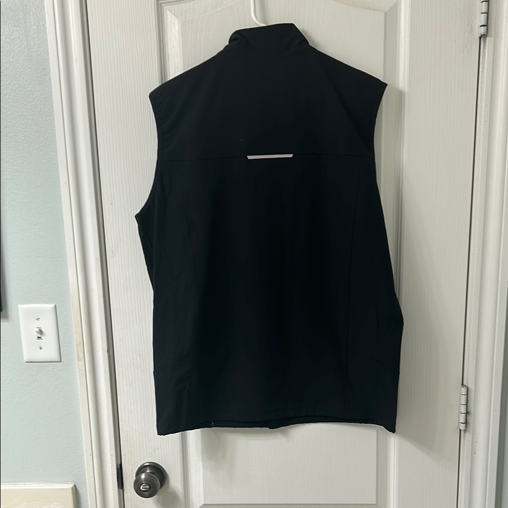 Black performance Vest with High Collar and Zipper - Picture 7 of 7
